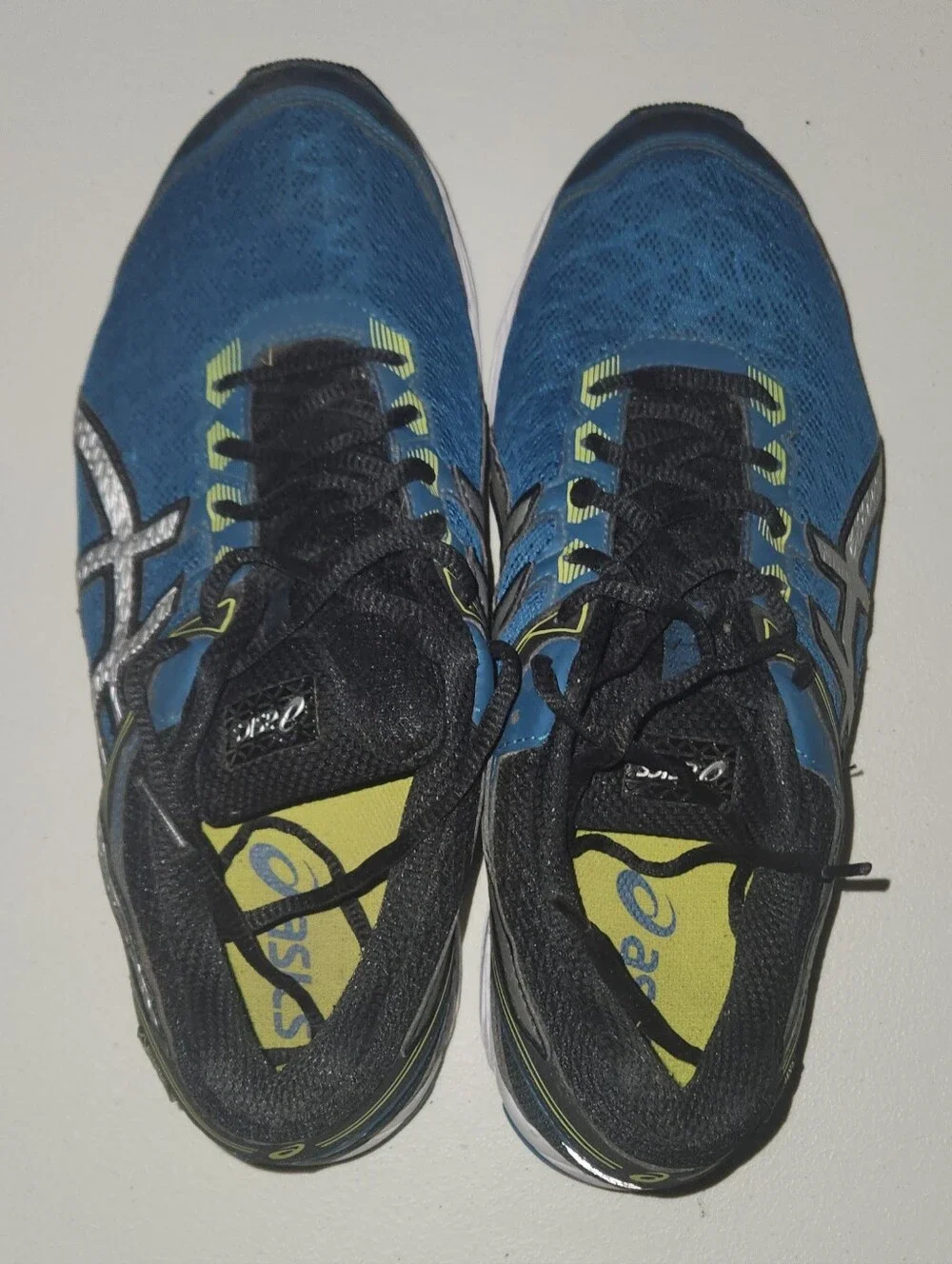 ASICS GT 1000 4 GTX Waterproof Running Shoes Men’s Size 10 US Good Condition